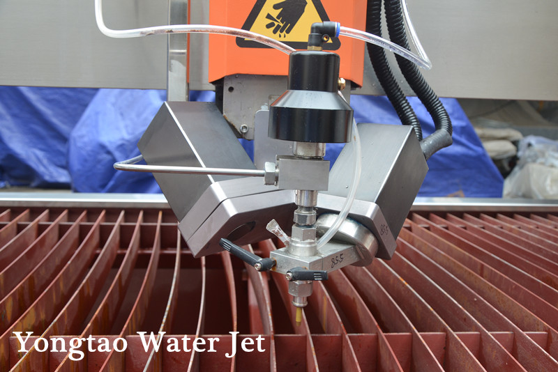 Head of water jet cutting machine
